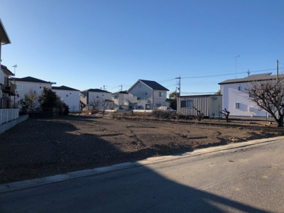 【外観】 | 建築条件なし売地　川越市久下戸　全1区画 | 販売現地写真　川越市久下戸　前面道路から見た現地