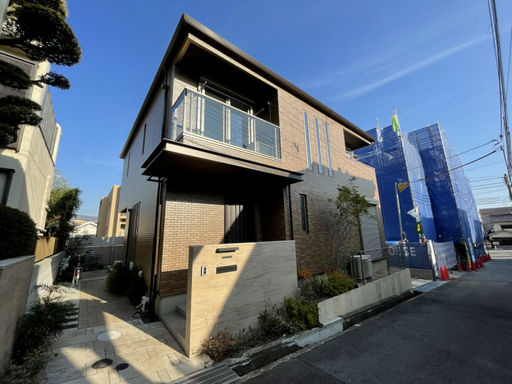 曾和町１丁目ハイツの外観