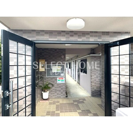 【エントランス】 | Ａｎｎｅｘ　Ｐａｉｒ | 毎日通るエントランスはこのようになっています