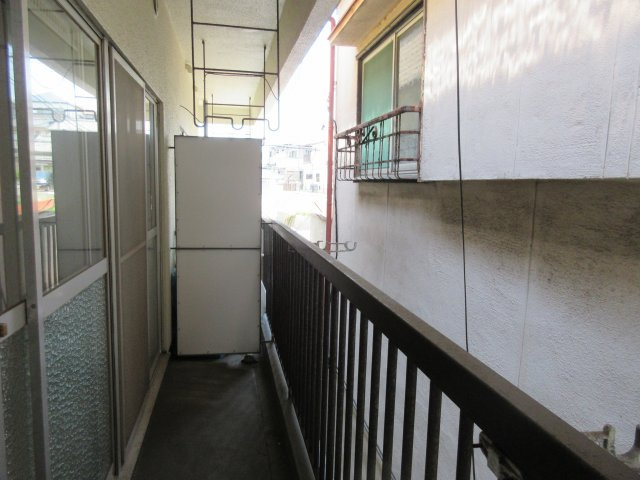 伊勢田マンションのバルコニー