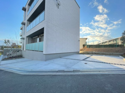 【駐車場】 | シャーメゾン東豊中Ⅰ | 駐車場です