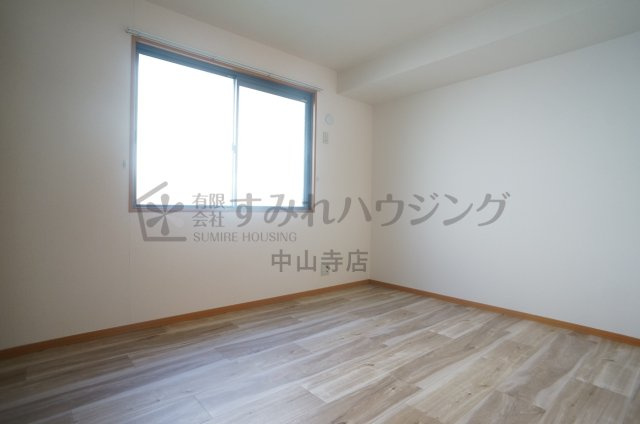 グリーンフォーレスト伊丹　A棟のその他|参考、同建物・反転間取りの号室