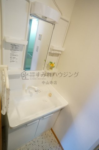 グリーンフォーレスト伊丹　A棟の洗面所