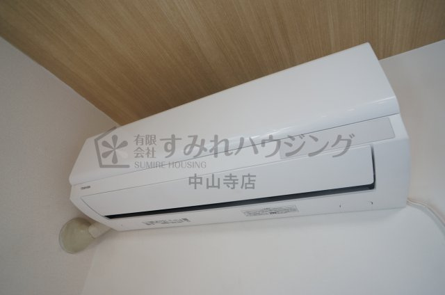 グリーンフォーレスト伊丹　A棟の寝室|参考、同建物・反転間取りの号室