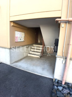 【エントランス】 | 建物の内部です