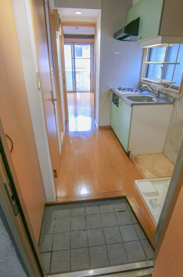 【玄関】 | レ・プレリュード | シューズボックス付き
同設備の別室写真を使用しております。