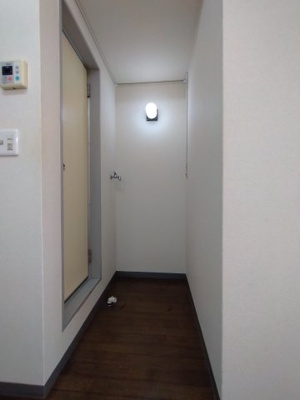 【その他】 | カームハイツ | 室内洗濯機置場。