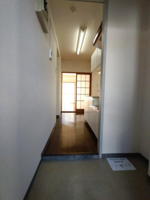 【玄関】 | カームハイツ | 土間の広い玄関です。