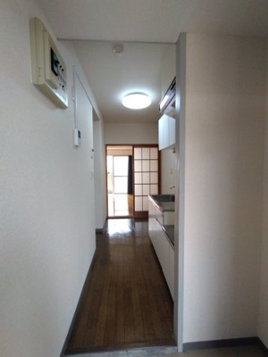 【玄関】 | カームハイツ | 土間の広い玄関です。