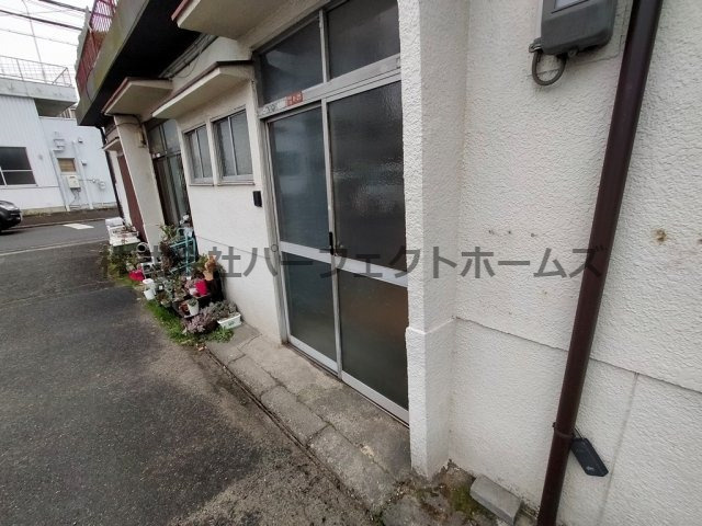 青野ハウスのエントランス