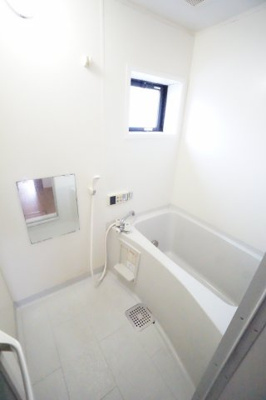 【浴室】 | IS・若葉 B | ※同物件、同タイプ、間取り反転のお部屋です