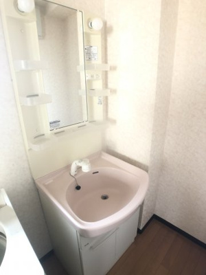 【独立洗面台】 | すみやコート国立 | ※写真は別のお部屋のものです。