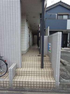 【エントランス】 | レオパレス道徳第3