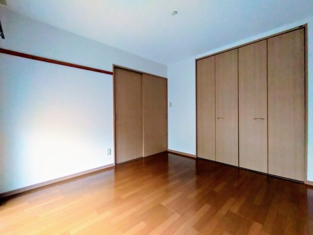 【洋室】 | サンパレス
