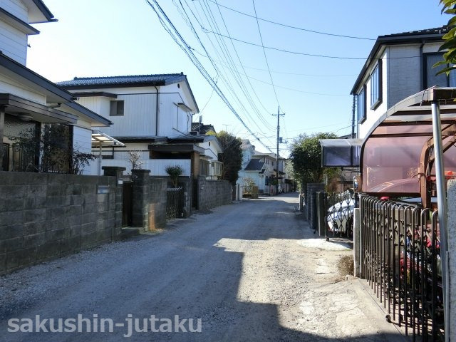 作新台７丁目　中古戸建の前面道路含む現地写真|北西側約４．８ｍ公道面