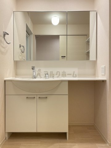 メゾンルレーヴの独立洗面台