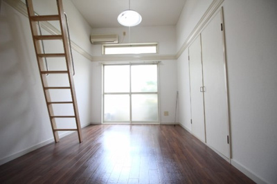 【寝室】 | ロワール青江