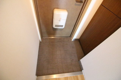 【玄関】 | ヴィラ・ノーバ