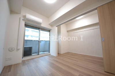 【居間・リビング】 | プレサンス北浜オリジン | ゆったり過ごせるリビングです