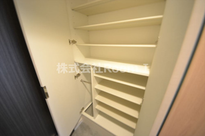 【収納】 | プレサンス北浜オリジン | 小物を収納するのに便利です