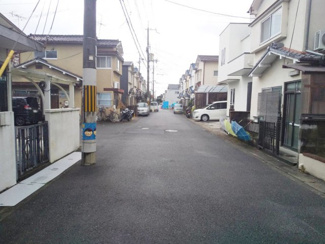 【前面道路含む現地写真】