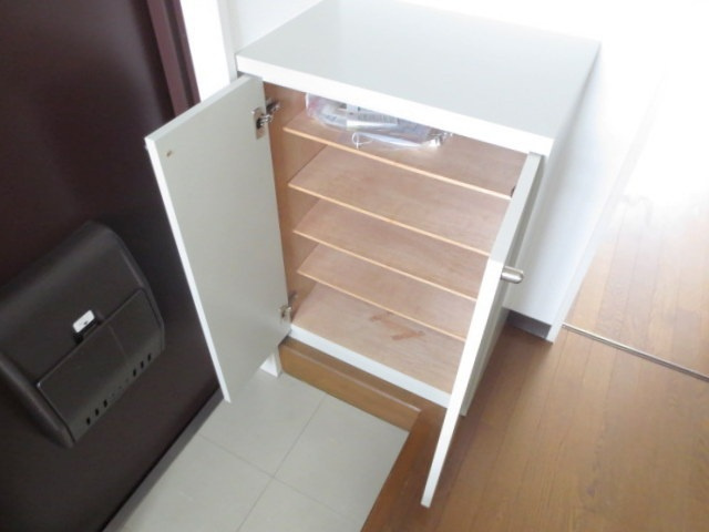 アソシエ大町の玄関