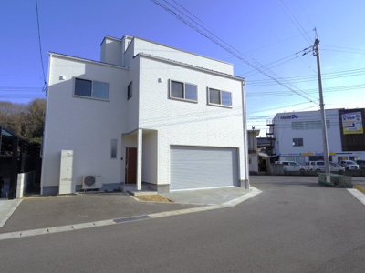 【外観】 | リランド藤曲BASE | 新築ガレージハウス！ビルトインガレージ2台分！