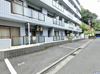 【駐車場】 | 平置き駐車場です。