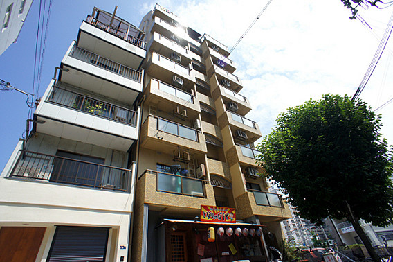 ユニハイム神戸の外観