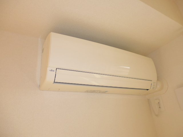 ヴィラージュ弐番館の設備|エアコン