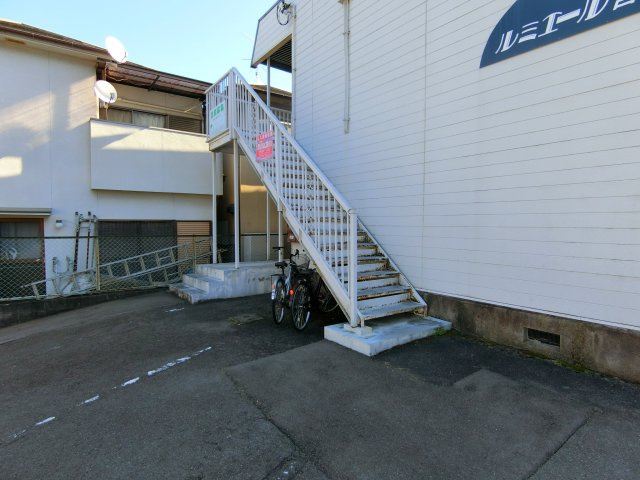 ルミエール宮のエントランス