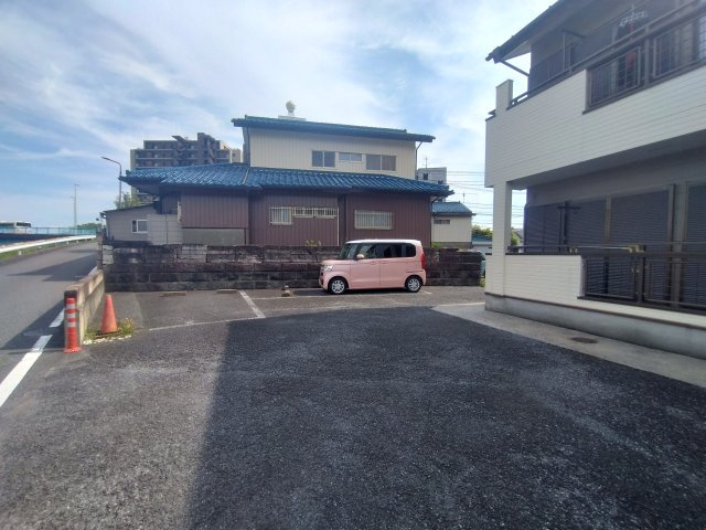 【駐車場】 | リーヴァメゾン駐車場