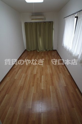 【洋室】 | ロイヤルオークス滝井