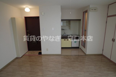 【洋室】 | ロイヤルオークス滝井