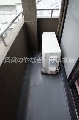 【バルコニー】 | ロイヤルオークス滝井