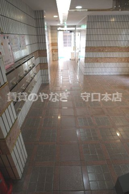 【エントランス】 | ロイヤルオークス滝井