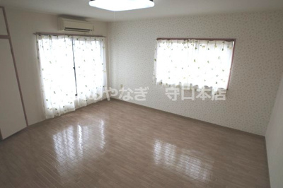 【洋室】 | ロイヤルオークス滝井