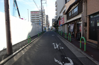 【前面道路含む現地写真】