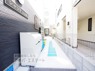 【エントランス】 | シャンテ谷在家