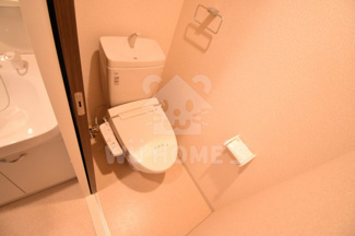 【トイレ】 | Luxe新大阪南 | アメリカンセパレートのトイレです