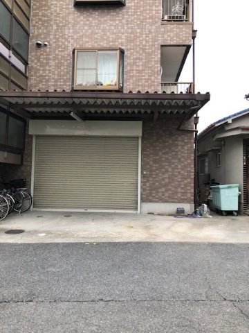 サウスビュウハイツのその他|一階、家主様(畳屋さん)