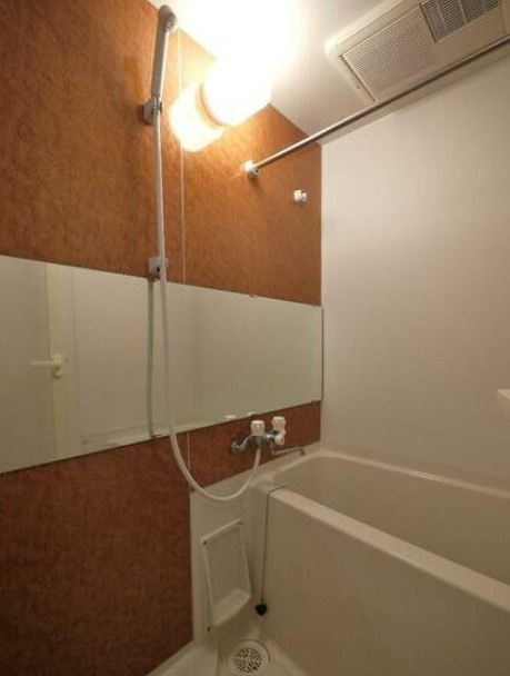 イーストープ美好町の浴室