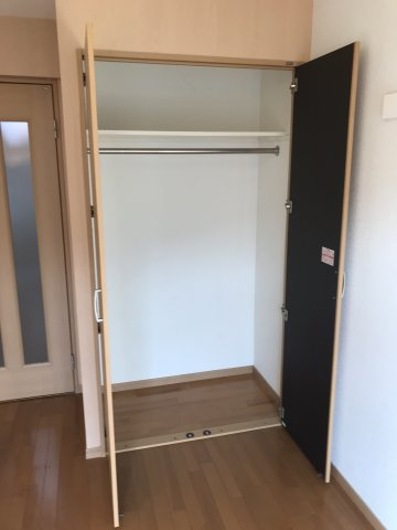 イーストープ美好町の収納