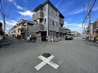 【前面道路含む現地写真】 | 周辺交通量の少ない地域ですので、お子様にも安心です♪