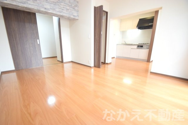 【居間・リビング】 | ゆったりとした居間です