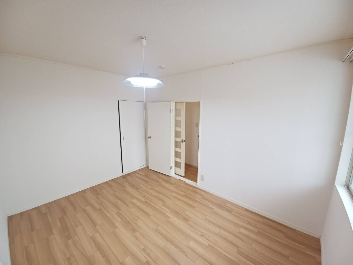 グリーンズホリデイBの居間・リビング|退去前の為、同じ物件内のお部屋の参考画像となります。