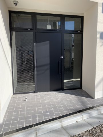 神宮前コート　Bのエントランス