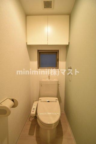 大阪市中央区瓦町１丁目の賃貸マンションのトイレ