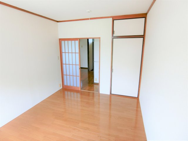 シティハイムアサノＢの洋室