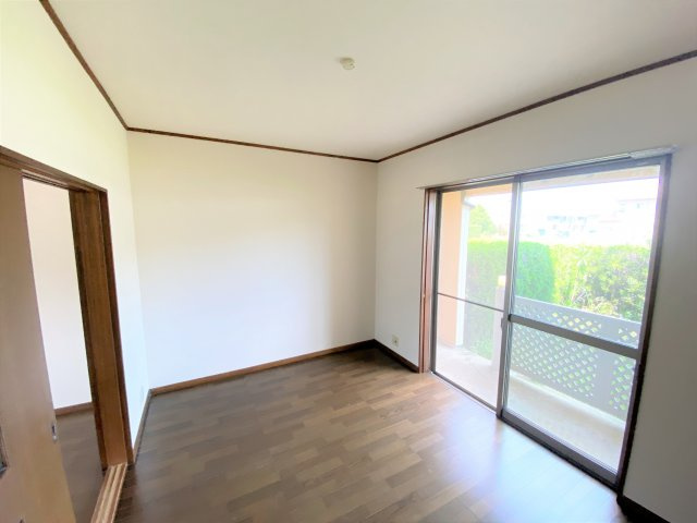 半田コーポＡ棟B棟の居間・リビング